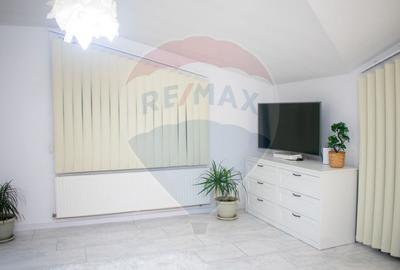 Casă / Vilă cu 5 camere de vânzare - 11