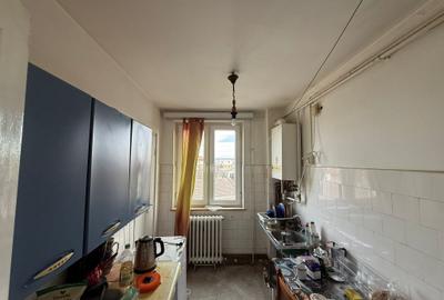 Apartament 3 camere, decomandat zona Progresu - 4