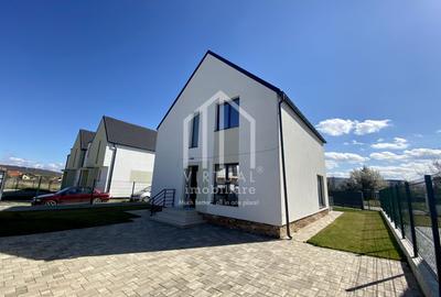 Casă individuală cu 4 camere în Cristian