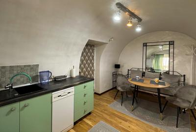 Apartament 2 camere in centrul istoric, renovat cu stil, pe strada Republicii - 9