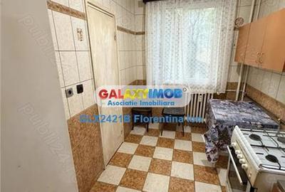 Apartament cu 3 camere decomandat în Drumul Taberei