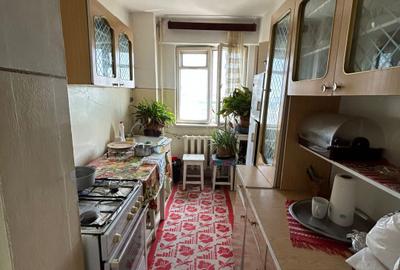 - Apartament 2 camere confort 1 Calarasilor Viziru, etaj intermediar - 3