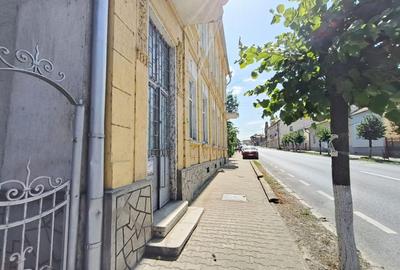VÂNZARE - SPAȚIU COMERCIAL, CLĂDIRE INTERBELICĂ, CENTRU SIRET - 14