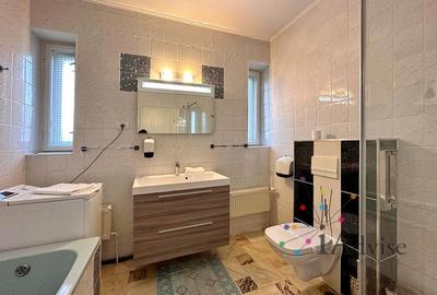 Apartament 4 Camere Inchiriere - Zona Linistita, Priveliste Deosebita - 16