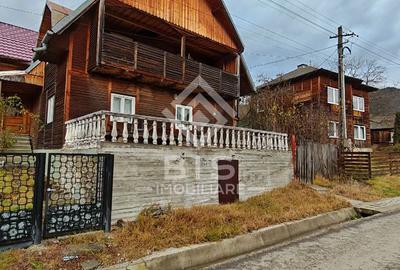 Casă individuală cu 4 camere în Colibița