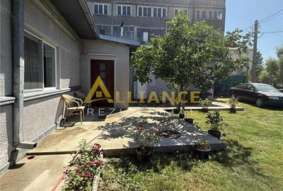 Casă individuală cu 4 camere în Central
