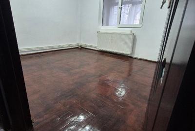 Apartament de vanzare 43 mp cu extra 9 mp balcon si beci - 13