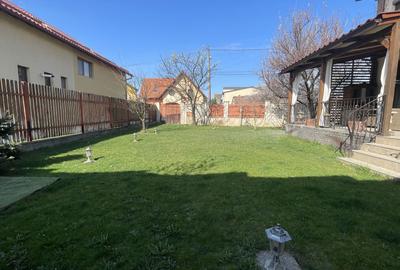 Casa eleganta si luminoasa, situata in zona de case - Mehala - 37