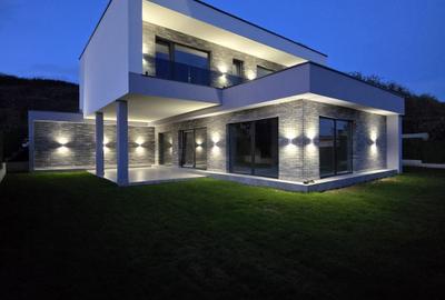 Casa individuala P+E, pompa de căldură, panouri fotovoltaice - 1