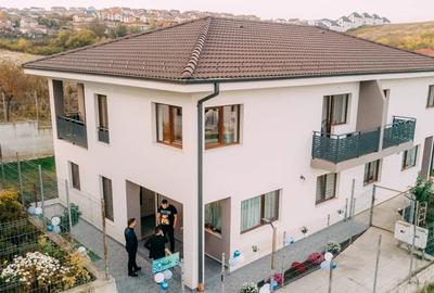 Casă tip duplex P+1+Pod, 102 mp, Dezmir - 1