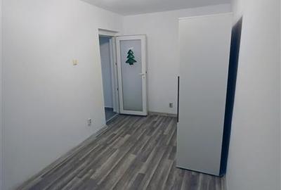 Apartament 2 camere ultracentral in Moldova Noua - 9