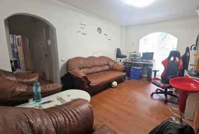 Apartament 3 camere - Astra