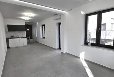 Tineretului-Parcul Carol ,casa renovată P+1,fara curte ,100 mp ,terasa mare - 1