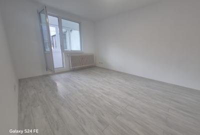 Apartament cu 2 camere decomandat în Precista