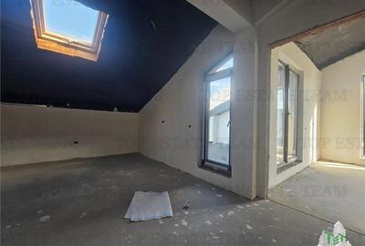 Vila noua 4 camere de vanzare metrou Pacii-sector 6 - 11