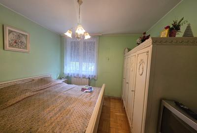 Vand apartament 4 camere cu garaj - 2