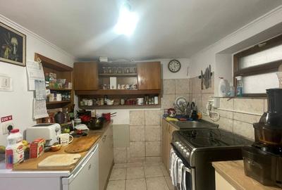 Casa de vanzare  curte propie cu garaj si loc parcare in fata casei - 10