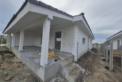 Duplex personalizare interioara - 388 mp teren - zona excelenta langa 4 benzi - - 4