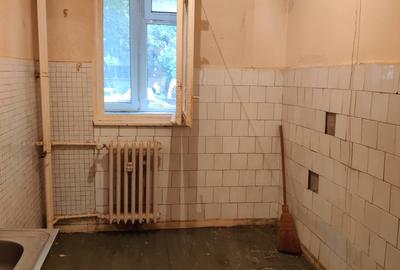 Bd Obregia, Aliorului, 2 camere decomandate, bloc R - 8