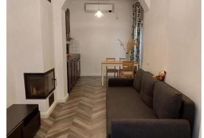 Universitate, apartament la casa, curte comuna, parter - 1