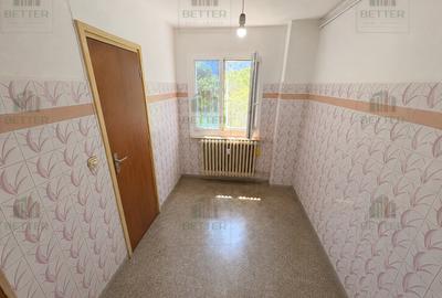 Apartament 3 Camere Decomandat - Bloc reabilitate/Sector 4 - 8