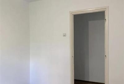 Vanzare Apartament 3 Camere Semidecomandat Berceni-Al.Niculitel - 10