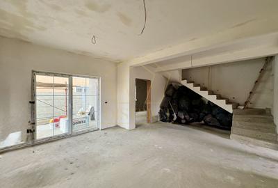 Duplex cu 4 camere în Moșnița Nouă