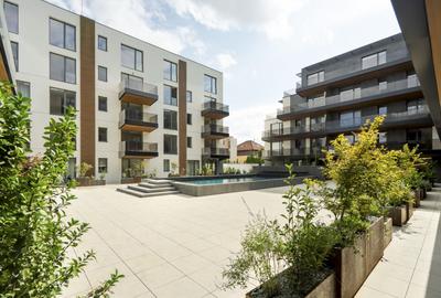 Apartament cu 4 camere decomandat în Sud-Vest