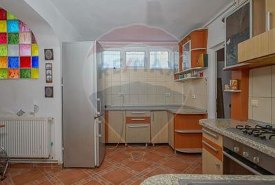 PODUL LUI GRID 13 | APARTAMENT LA CASĂ | 4 CAMERE | 2 BĂI | PRIVELIȘTE - 13