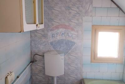 Casă / Vilă cu 4 camere de vânzare în zona Central - 11