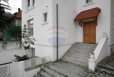 Arhitectură interbelică reinterpretată contemporan - 34