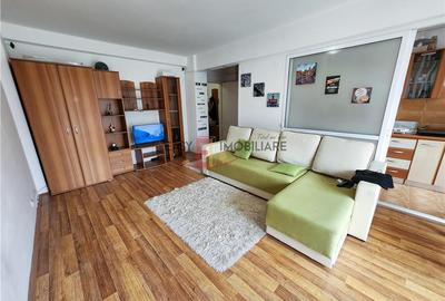 Garsonieră decomandată, mobilată în Tudor