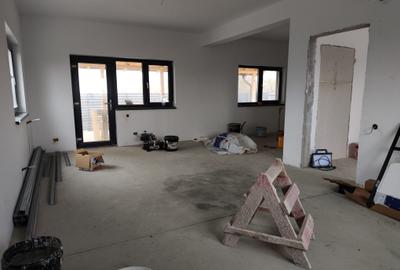 FARA COMISION case 4 camere 2 bai terasa P+1+pod canal apa gaz curent la cheie - 13