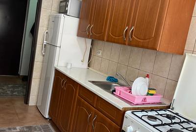 Apartament 2 camere Floresti, zona Florilor, decomandat, cu parcare - 2