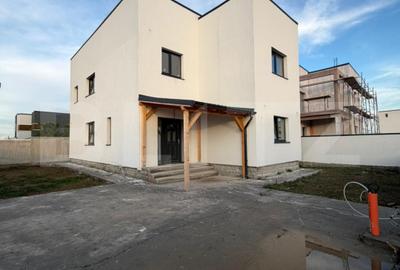 Casa individuala P+1, 3 dormitoare, 324 mp teren, zona Magnolia - 1