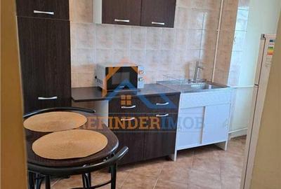Apartament de vanzare 2 camere, Bulevard Decebal - 4