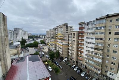 Ap. de vânzare , 2 cam. decomandate, central - 14