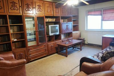 Apartament cu 3 camere în Poarta 6