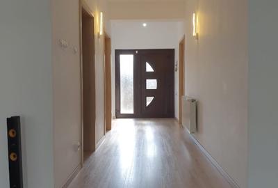 Casa individuala 318mp D + P + E si teren propriu 600 mp - 14