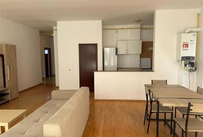 Apartament cu 2 camere decomandat, mobilat în Ultracentral