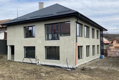 Imobil de v&acirc;nzare 440 mp. - Zonă centrală - 1