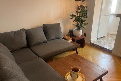 Apartament cu 3 camere decomandat, mobilat în Dorobanți