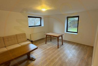 Apartament cu 3 camere decomandat, mobilat în Titulescu