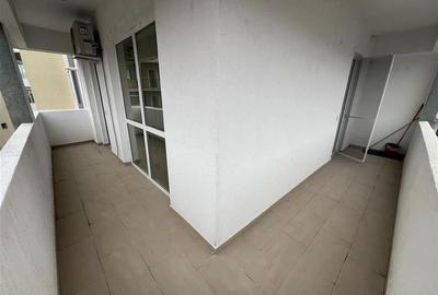 Apartament 2 camere, bloc nou, etaj 2(lift), zona Scoala 10 - 11