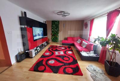 Apartament la casa, 3 camere, 96 mp utili + curte, Brasov - 1