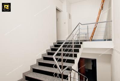 Vanzare Cladire S+P+3Et,destinatie mixta,in Galati,ultracentral,pe blv. Brailei - 17