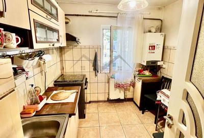 Apartament 4 camere Nicolina 1 - 8