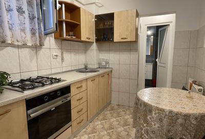 2 cam. etaj 3, 50 mp, mobilat+utlat, str. Primaverii - 14