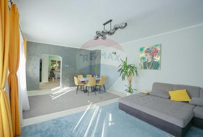 Casă de vânzare pentru locuit sau cabinete/birouri, zona Cantemir - 16