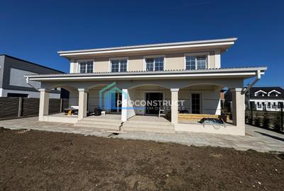 Casă individuală cu 5 camere în Dumbrăvița